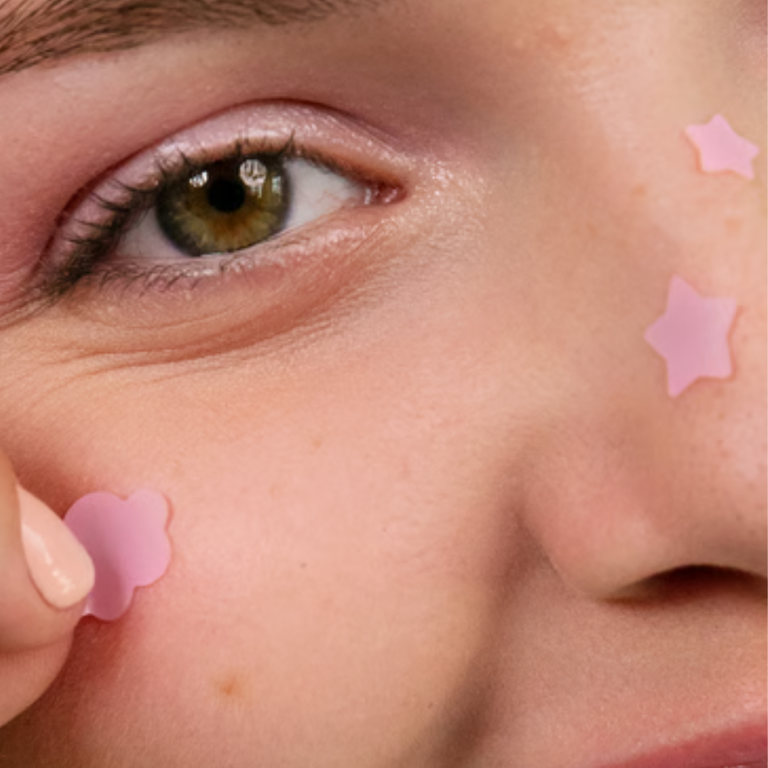 patch pour bouton sur le visage